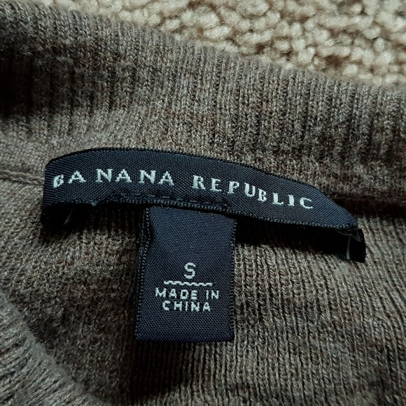 Banana Republic Brown sweater - Picture 6 of 8